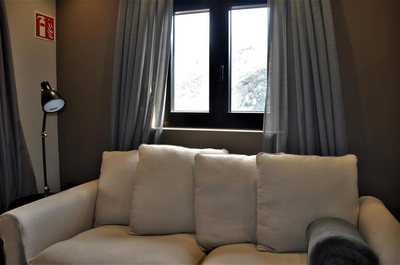 Apartamentos Las Agueeras Линарес Экстерьер фото